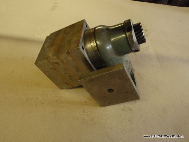 Magnet otočný výklopný 100x100mm (01446 (2).JPG)